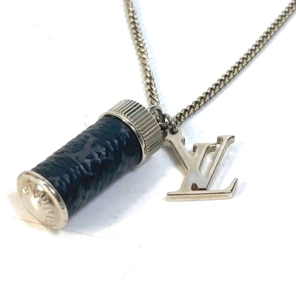 Louis Vuitton Luxury Statement Piece Necklace with Logo - Picture 2 of 8